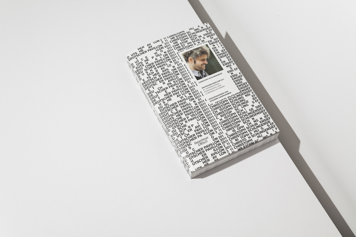 The book was released at the Publishing house Kiepenheuer&Witsch and Sternberg-Press